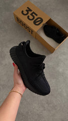 Adidas Yeezy Boost 350 V2 „ONYX“