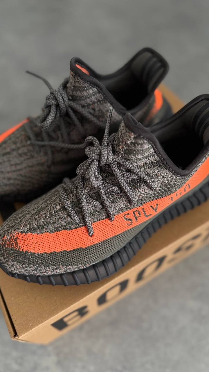 Yeezy Boost 350 V2 „Carbon Beluga“