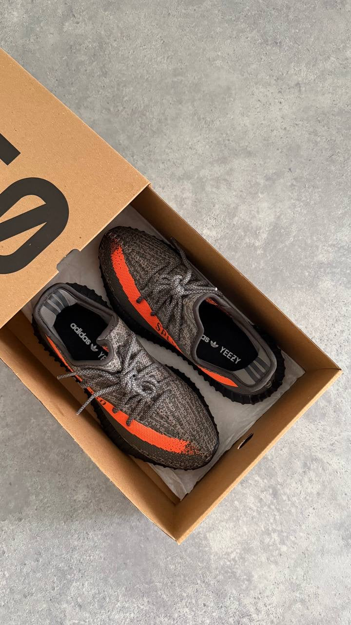 Yeezy Boost 350 V2 „Carbon Beluga“
