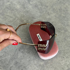 Поверителност на Miu Miu